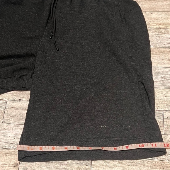 Eddie Bauer Pull On Elastic Waist Drawstring Shorts Pockets Dark Gray Men Medium - Picture 5 of 10